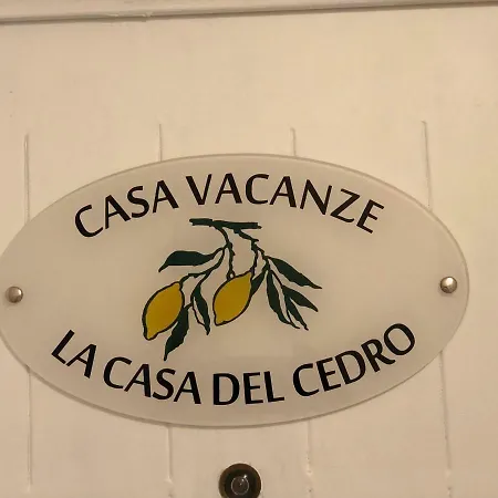 La Casa Del Cedro